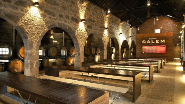 Fado en Caves Calém con Cata de 2 Vinos