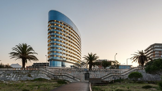Eurostars Oasis Plaza