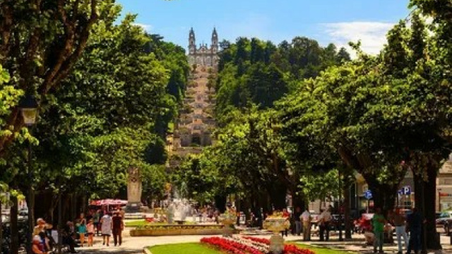 Freixinho - Lamego - Pinhão - Provesende - Sabrosa - Oporto