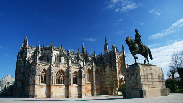 Oeste en Familia - Historia y Monumentos UNESCO: 4 Días / 3 Noches