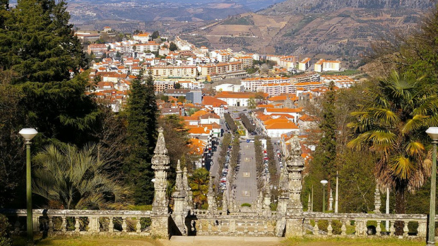 Freixinho - Lamego - Pinhão - Provesende - Sabrosa - Oporto