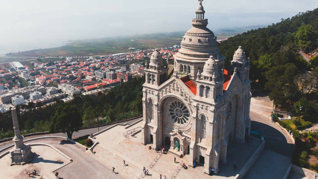 Barcelos, Ponte de Lima & Viana Private Tour