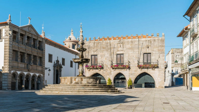 Barcelos, Ponte de Lima & Viana Private Tour